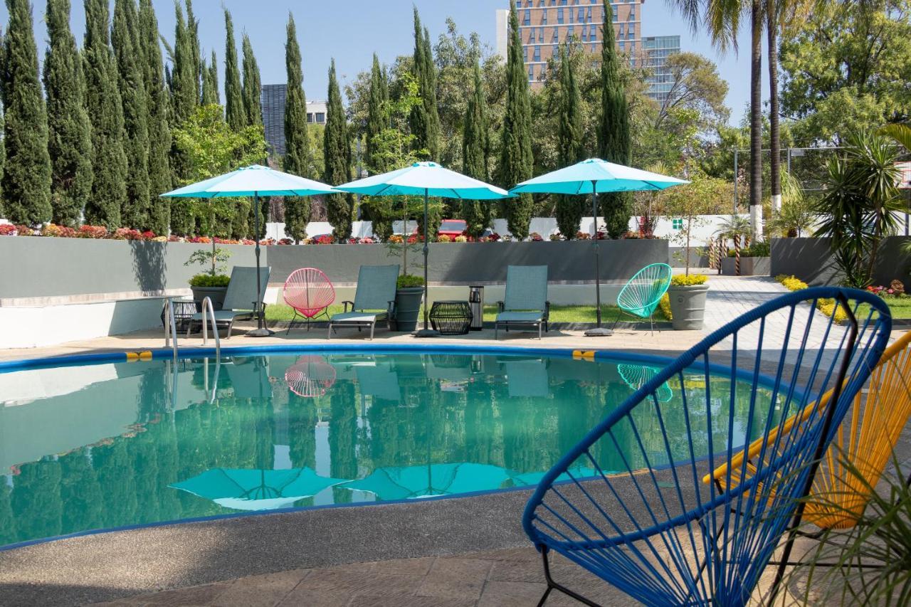 Hotel Las Pergolas กัวดาลาฮารา ภายนอก รูปภาพ
