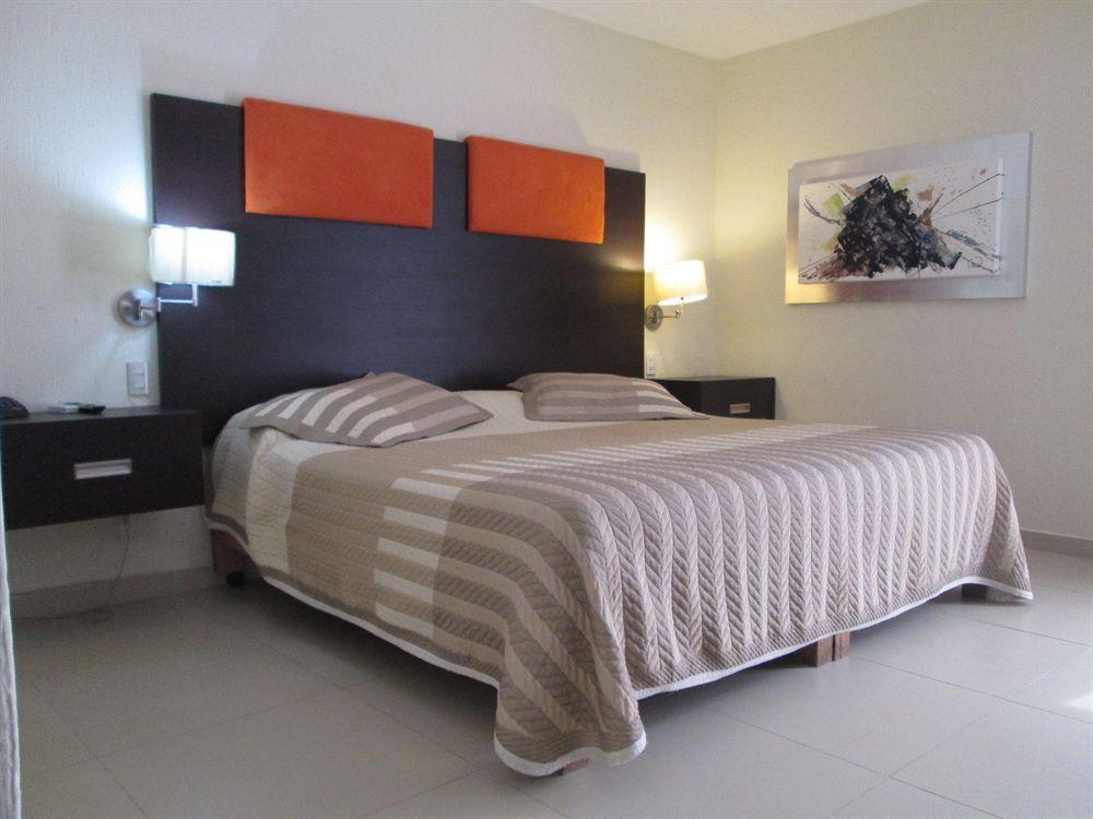 Hotel Las Pergolas กัวดาลาฮารา ภายนอก รูปภาพ