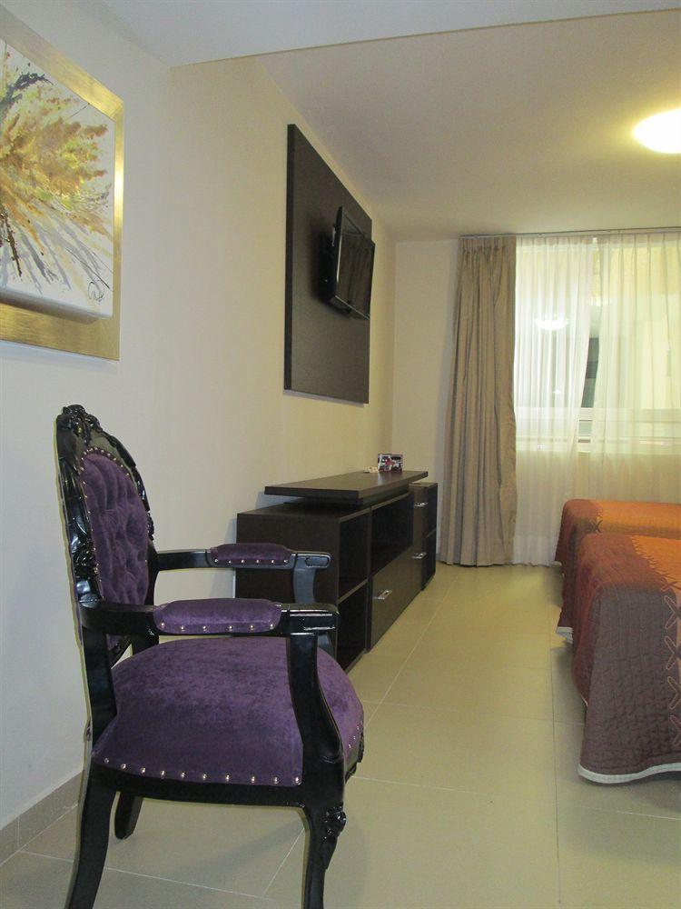 Hotel Las Pergolas กัวดาลาฮารา ภายนอก รูปภาพ